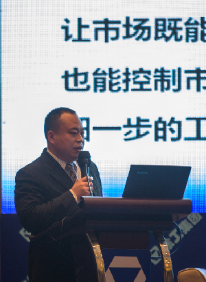 河南路友胜游官方网站起重机部经理赵志强发言