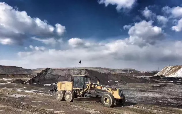胜游官方网站平地机