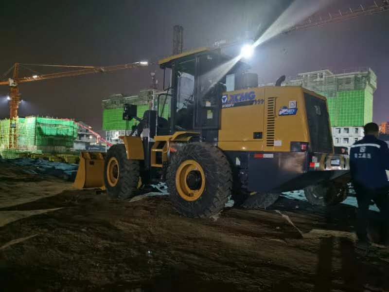 胜游官方网站30装载机助力河南春晖建设工程有限公司复工复产
