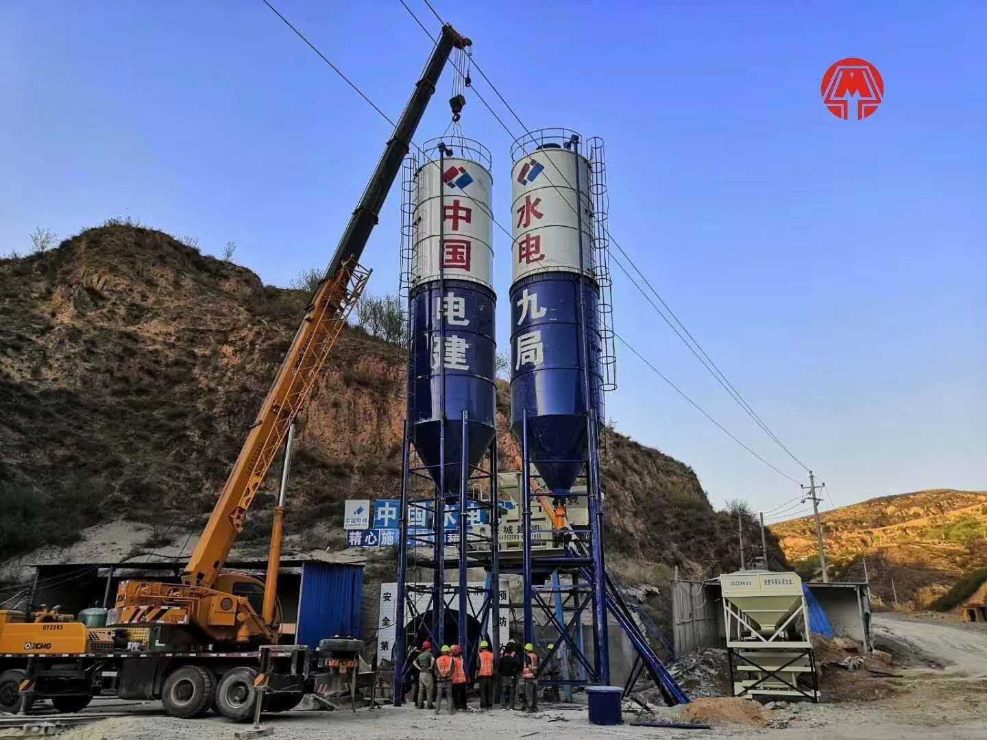 胜游官方网站QY35K5起重机助力中国水电50站有序安装