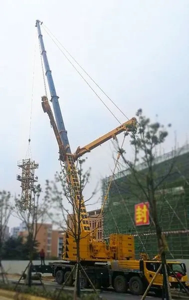 胜游官方网站XCA300起重机贵阳房屋建设项目塔机拆装
