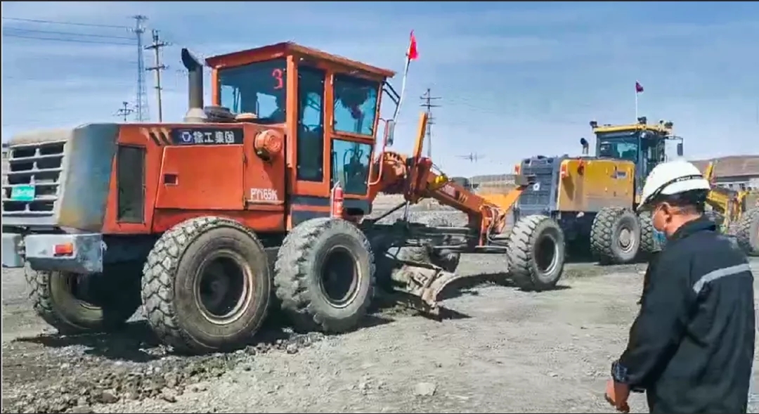 胜游官方网站PY165K平地机