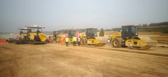 胜游官方网站成套路面装备在山西