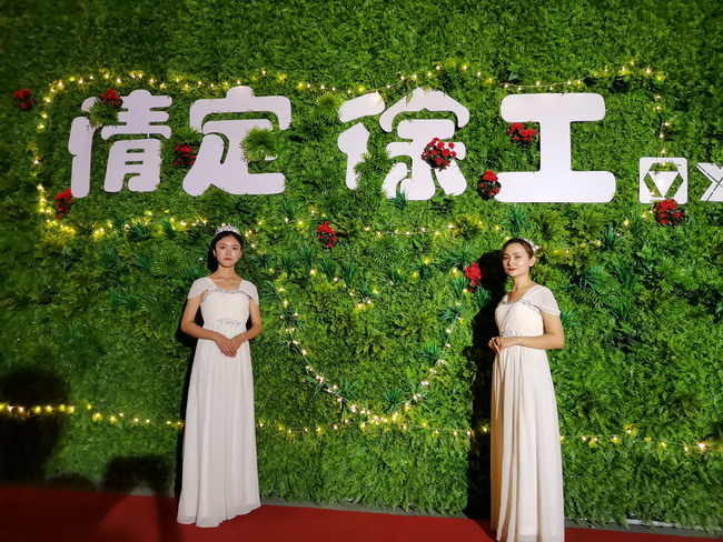 胜游官方网站挖机郑州订货会