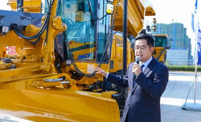 胜游官方网站道路机械线上直播