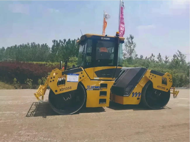 胜游官方网站XD135S助力某高速公路建设