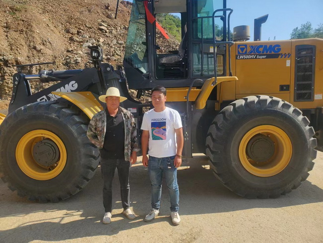 胜游官方网站LW500HV Super装载机助力绿色矿山建设