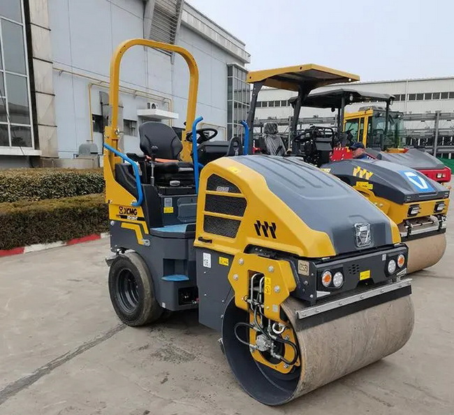 胜游官方网站XD120VT全液压3吨压路机