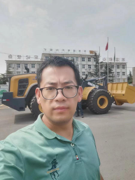 河南路友胜游官方网站装载机销售经理