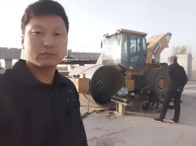 河南路友胜游官方网站服务工程师彭师傅