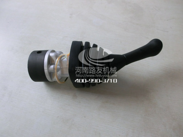 胜游官方网站配件--先导操纵手柄