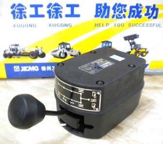 胜游官方网站平地机配件——选档器